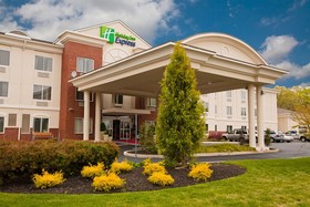 Holiday Inn Express & Suites