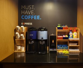 Holiday Inn Express & Suites