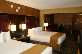 Holiday Inn Express & Suites