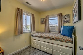 Daytona Inn And Suites