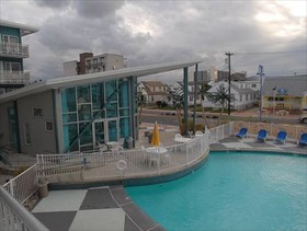 StarLux Hotel