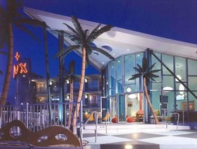 StarLux Hotel