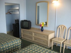 Tropicana Motel