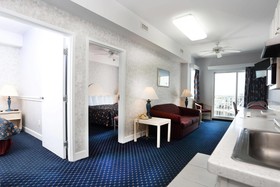 Adventurer Oceanfront Inn