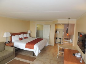 Fleur De Lis Beach Motel
