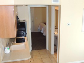 Fleur De Lis Beach Motel