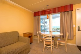 Fleur De Lis Beach Motel