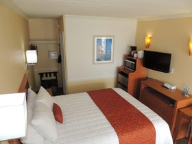 Fleur De Lis Beach Motel