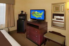 Holiday Inn Express & Suites Williamstown - Glassboro