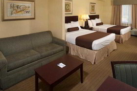 Holiday Inn Express & Suites Williamstown - Glassboro