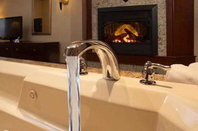 Holiday Inn Express & Suites Williamstown - Glassboro