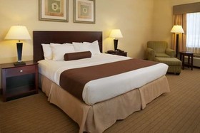 Holiday Inn Express & Suites Williamstown - Glassboro
