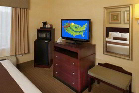 Holiday Inn Express & Suites Williamstown - Glassboro