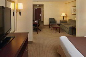 Holiday Inn Express & Suites Williamstown - Glassboro