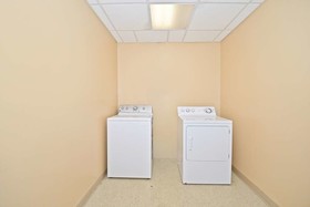 Holiday Inn Express & Suites Williamstown - Glassboro
