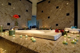 Holiday Inn Express & Suites Williamstown - Glassboro