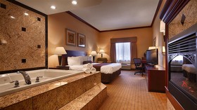 Holiday Inn Express & Suites Williamstown - Glassboro