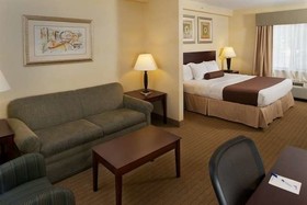 Holiday Inn Express & Suites Williamstown - Glassboro