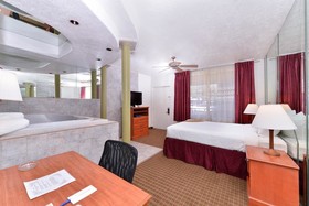 The Classic Desert Aire Hotel