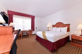 The Classic Desert Aire Hotel