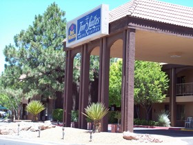 Best Western Airport Albuquerque InnSuites Hotel & Suites
