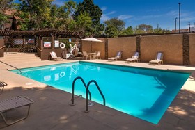Best Western Airport Albuquerque InnSuites Hotel & Suites