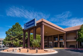 Best Western Airport Albuquerque InnSuites Hotel & Suites