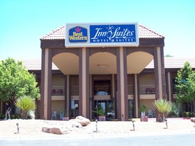 Best Western Airport Albuquerque InnSuites Hotel & Suites