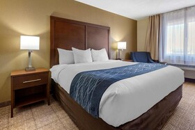 Comfort Inn & Suites Alameda at Albuquerque Balloon Fiesta Park