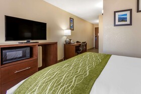 Comfort Inn & Suites Alameda at Albuquerque Balloon Fiesta Park