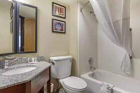 Comfort Inn & Suites Albuquerque Downtown