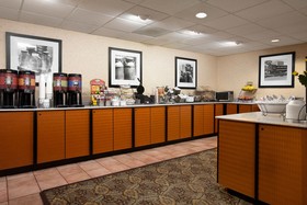 Days Inn & Suites by Wyndham Albuquerque North