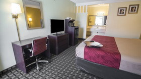 Super 8 by Wyndham Albuquerque Downtown