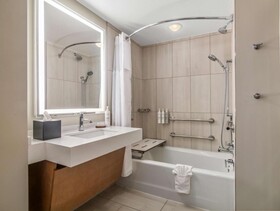 Embassy Suites Albuquerque - Hotel & Spa