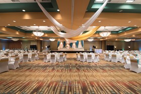 Embassy Suites Albuquerque - Hotel & Spa