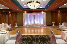 Embassy Suites Albuquerque - Hotel & Spa