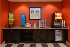 Hampton Inn & Suites Albuquerque Coors Road