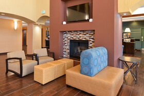 Hampton Inn & Suites Albuquerque Coors Road