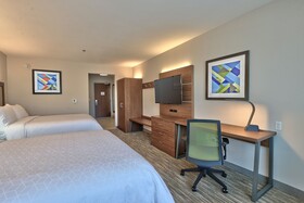 Holiday Inn Express & Suites Albuquerque East