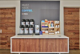 Holiday Inn Express & Suites Albuquerque East