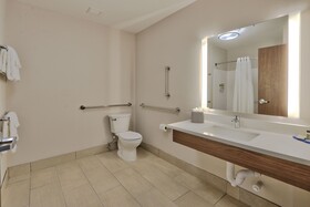 Holiday Inn Express & Suites Albuquerque East