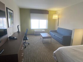 Holiday Inn Express & Suites Albuquerque Historic Old Town