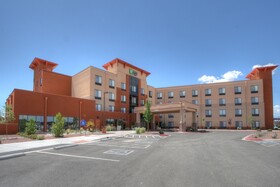 Holiday Inn Express & Suites Albuquerque Historic Old Town