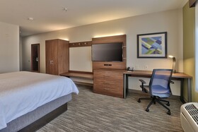Holiday Inn Express & Suites Albuquerque Historic Old Town