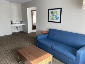 Holiday Inn Express & Suites Albuquerque Historic Old Town