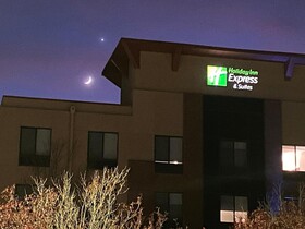 Holiday Inn Express & Suites Albuquerque Historic Old Town