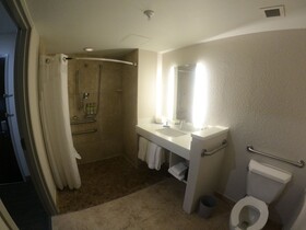 Holiday Inn Express & Suites Albuquerque Historic Old Town
