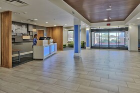 Holiday Inn Express & Suites Albuquerque Historic Old Town