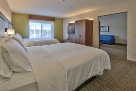 Holiday Inn Express & Suites Albuquerque Historic Old Town