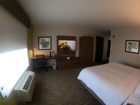 Holiday Inn Express & Suites Albuquerque Historic Old Town
